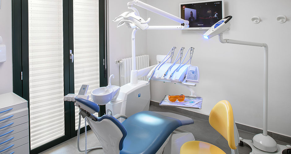 Sala-dentista-televisione-brescia