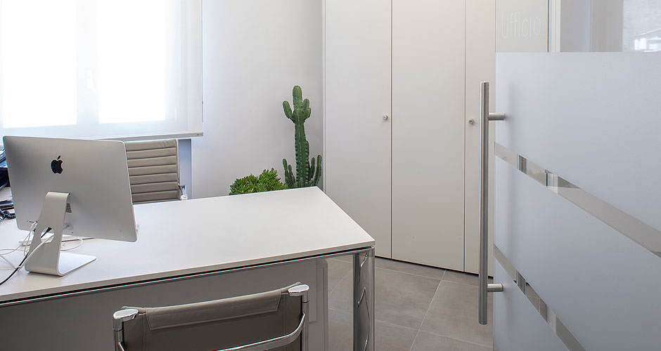 sala ricevimento clienti Studio odontoiatrico Brescia